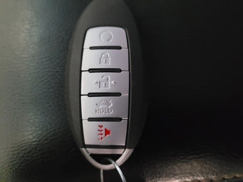 Used 2019 Nissan Pathfinder SL w/ Rock Creek Edition FWD image 32
