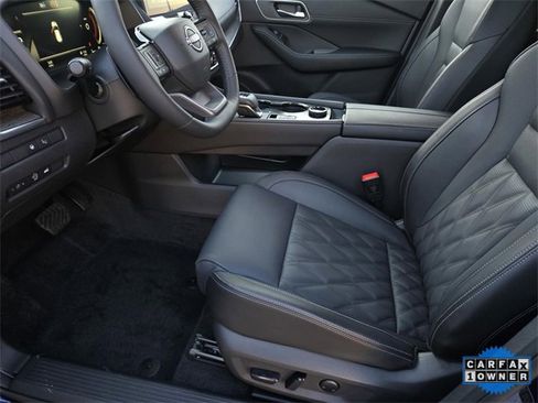 Used 2026 Nissan Rogue Platinum w/ Platinum Premium Package image 19