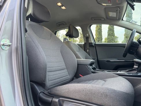 Used 2025 Kia K4 EX image 19