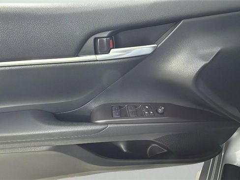 Used 2024 Toyota Camry SE image 24