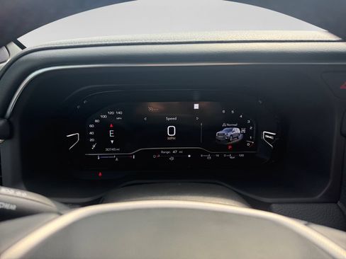 Used 2022 GMC Yukon XL Denali AWD/4WD image 13