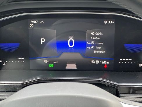 Used 2024 Volkswagen Jetta SE image 14