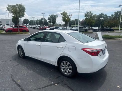 Used 2015 Toyota Corolla LE FWD image 4