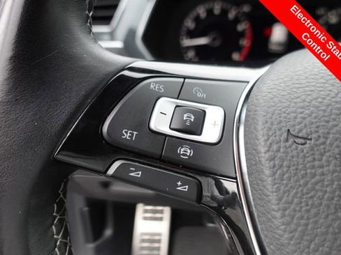 Used 2019 Volkswagen Tiguan SEL R-Line image 13