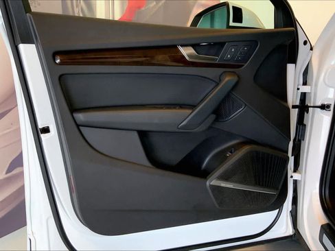 Used 2018 Audi Q5 2.0T Premium Plus w/ Premium Plus Package image 26