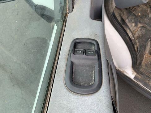 Used 2019 Ford Transit 250 148 Medium Roof image 18