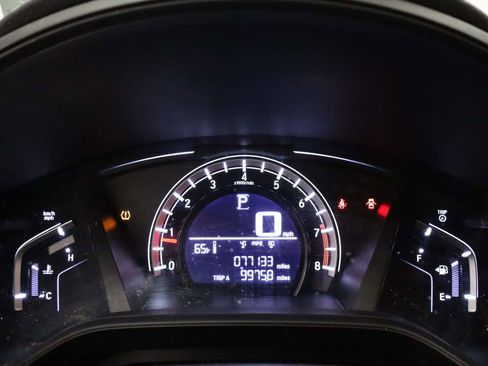 Used 2017 Honda CR-V LX image 4