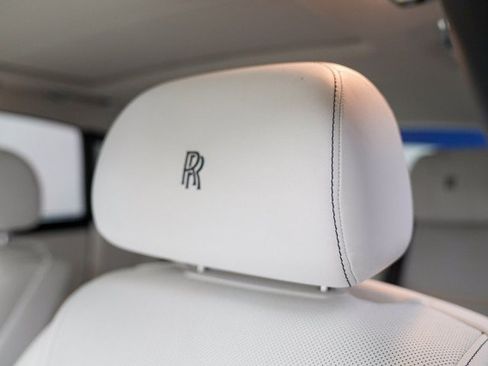 Used 2019 Rolls-Royce Ghost image 32