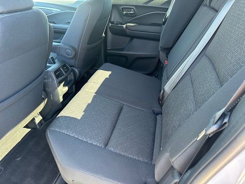 Used 2023 Honda Ridgeline Sport image 9