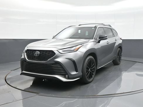 Certified 2026 Toyota Highlander XSE AWD/4WD image 5