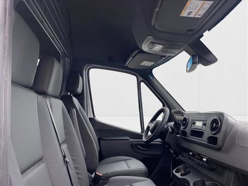 New 2025 Mercedes-Benz Sprinter 2500 image 19