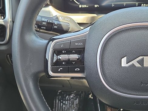 Used 2023 Kia Sorento SX FWD image 18