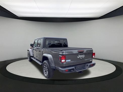 Used 2021 Jeep Gladiator Overland w/ Dual Top Group image 6