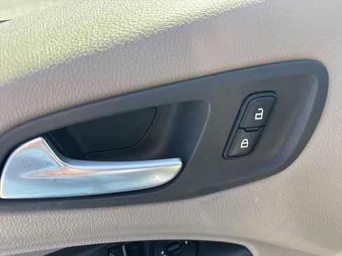 Used 2015 Ford Transit Connect Titanium image 20