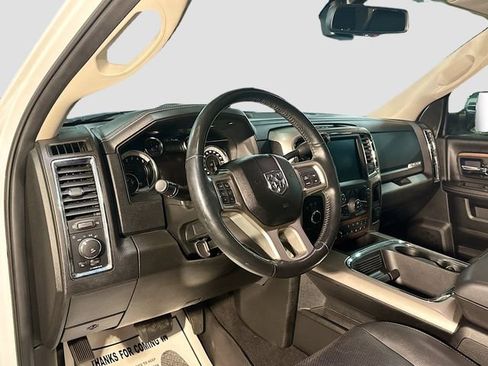 Used 2018 RAM 2500 Laramie w/ Convenience Group image 10