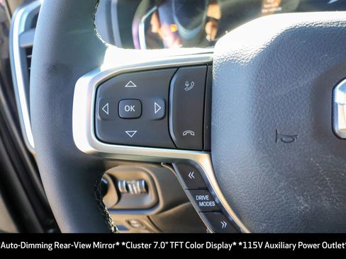 New 2026 RAM 1500 4x4 Crew Cab image 32