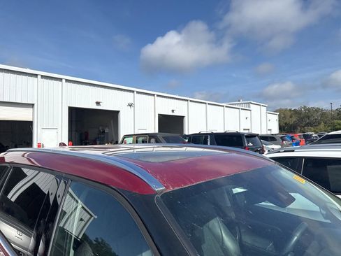 Used 2023 Toyota Highlander Limited image 5