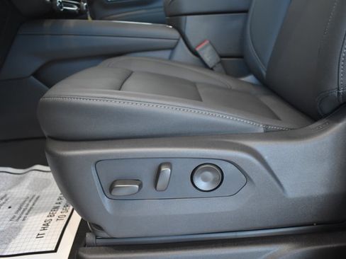 New 2026 Chevrolet Suburban Z71 w/ Z71 Off-Road Package image 13