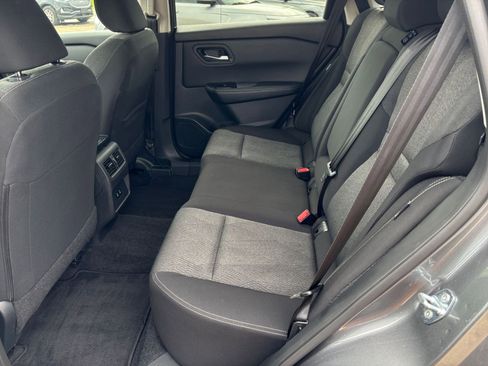 Used 2025 Nissan Rogue SV FWD image 28