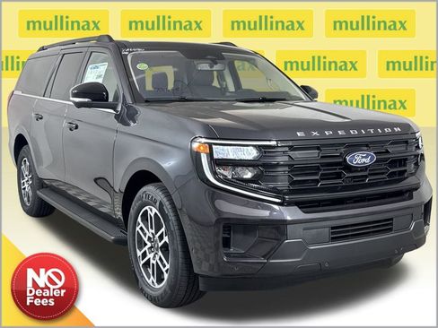 New 2025 Ford Expedition Max Active image 1