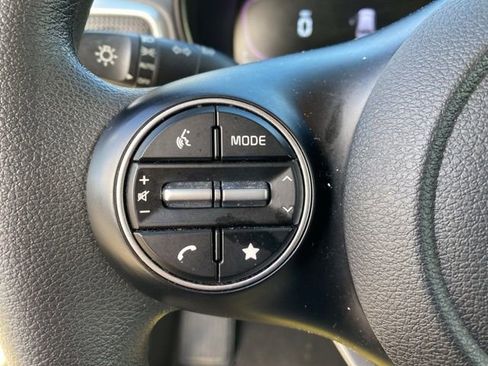 Used 2023 Kia Soul LX image 20