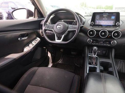 Used 2025 Nissan Sentra SR w/ Midnight Edition FWD image 22