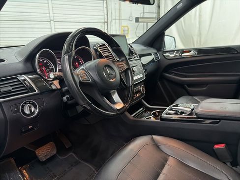 Used 2017 Mercedes-Benz GLS 450 4MATIC image 12