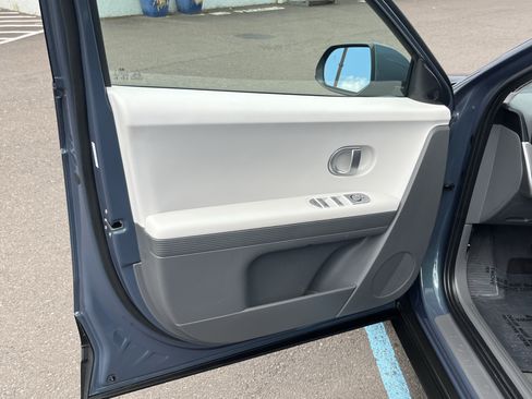 Certified 2024 Hyundai Ioniq 5 SEL RWD image 15
