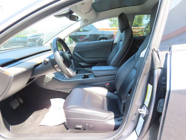 Used 2018 Tesla Model 3 Long Range RWD image 13