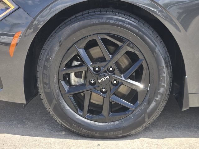 Used 2025 Kia K5 LXS FWD image 14
