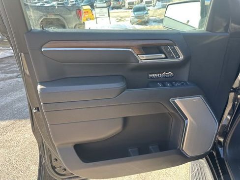 Used 2024 Chevrolet Silverado 1500 High Country w/ Technology Package image 15