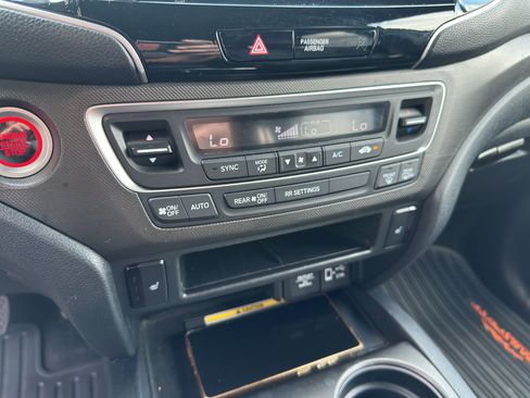 Used 2022 Honda Passport TrailSport image 29