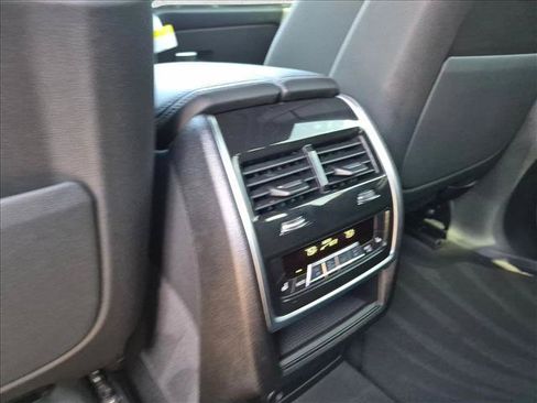 Used 2026 BMW X5 sDrive40i w/ M Sport Package RWD image 18
