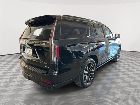 Used 2024 Cadillac Escalade Sport Platinum image 2