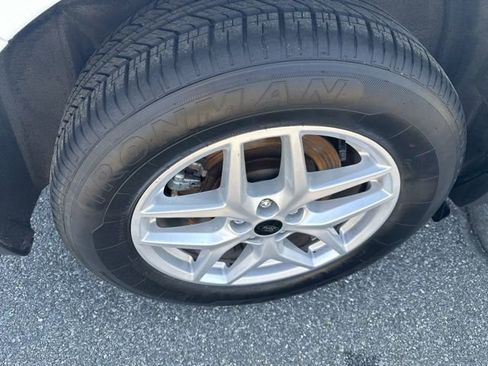 Used 2024 Ford Edge SEL image 34