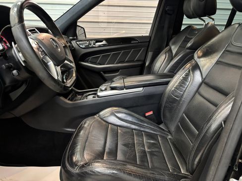 Used 2015 Mercedes-Benz ML 63 AMG 4MATIC image 10