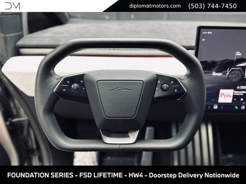 Used 2024 Tesla Cybertruck Cyberbeast AWD/4WD image 29