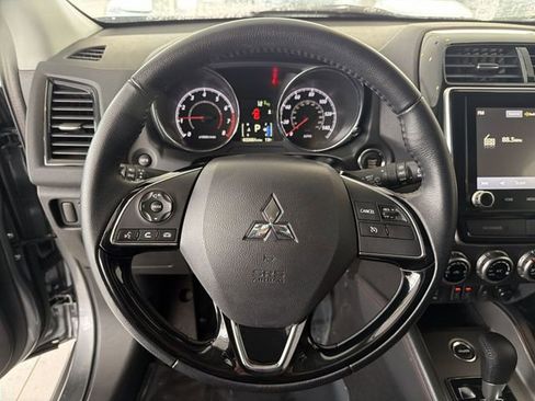 Used 2025 Mitsubishi Outlander Sport SE image 28