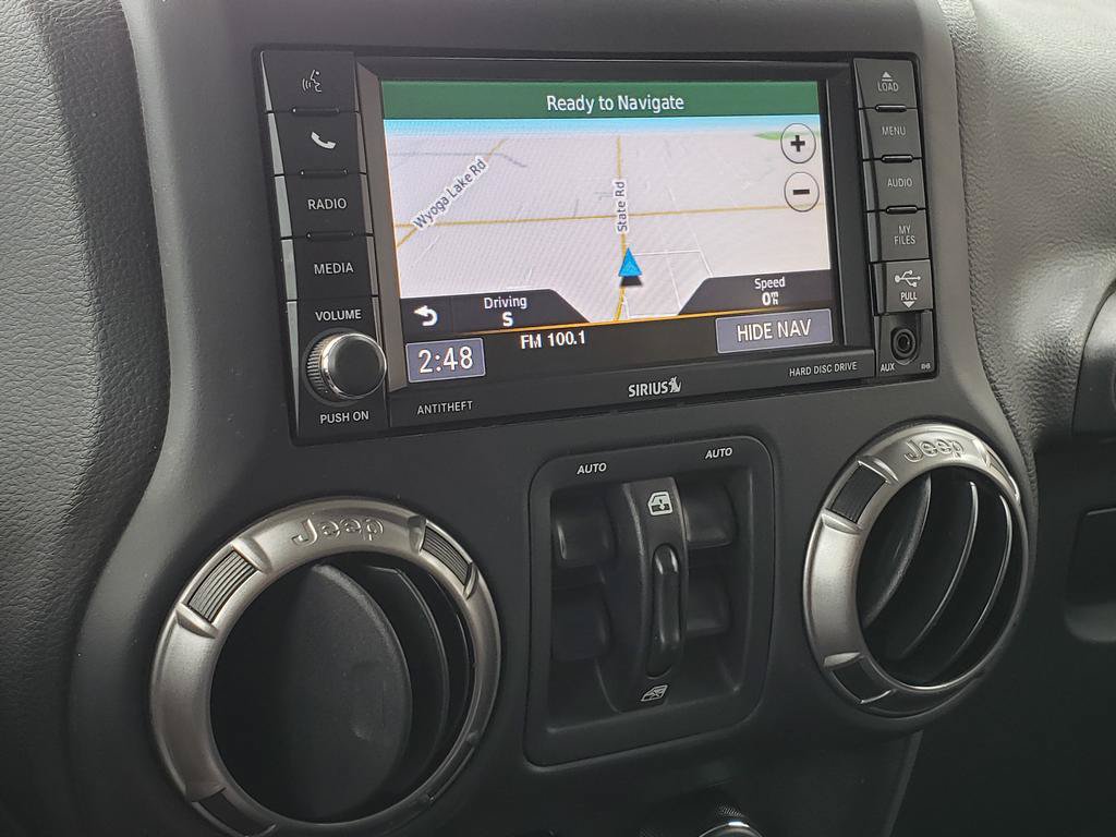 Used 2018 Jeep Wrangler Unlimited Sahara AWD/4WD image 20