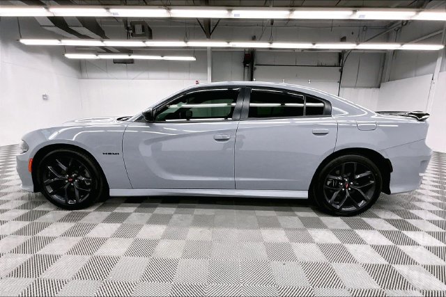 Used 2022 Dodge Charger R/T w/ Blacktop Package RWD image 15