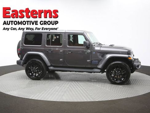 Used 2025 Jeep Wrangler Unlimited Sahara image 45
