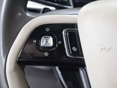 Used 2023 Lincoln Corsair Reserve w/ Jet Appearance Package AWD/4WD image 37