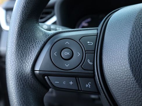 Used 2024 Toyota RAV4 XLE image 28