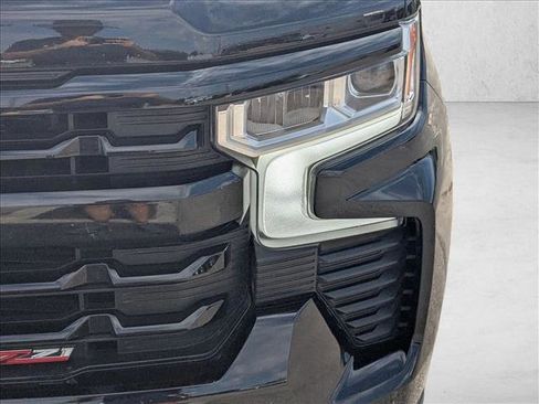 Used 2023 Chevrolet Silverado 1500 LT Trail Boss w/ LPO, Dark Essentials Package image 9