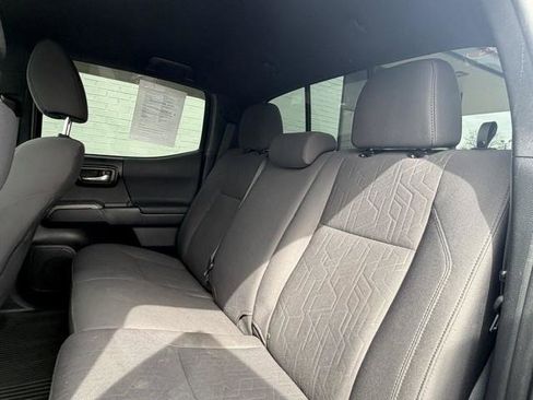 Used 2019 Toyota Tacoma TRD Off-Road image 24