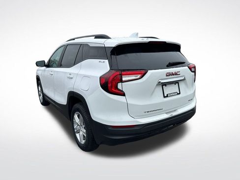 Used 2022 GMC Terrain SLE w/ Driver Convenience Package AWD/4WD image 3