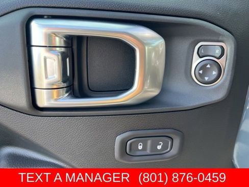 New 2025 Jeep Gladiator Sport AWD/4WD image 14