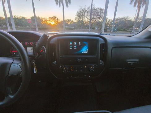 Used 2017 Chevrolet Silverado 3500 W/T image 17