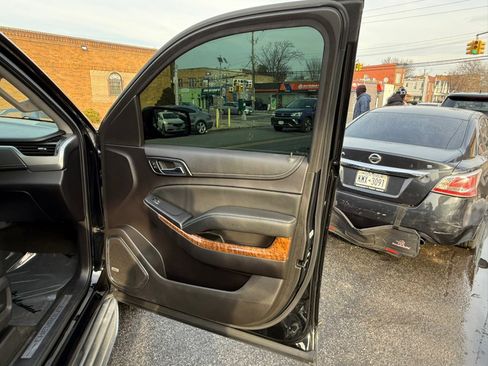 Used 2016 Chevrolet Tahoe LTZ image 25