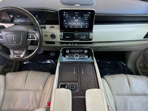Used 2018 Lincoln Navigator L Reserve w/ Technology Package image 15